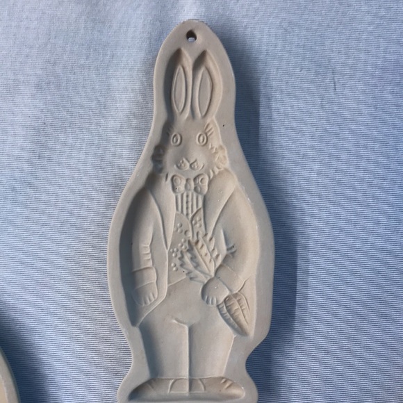 Brown Bag Cookie Molds 1988 Easter - Picture 3 of 5